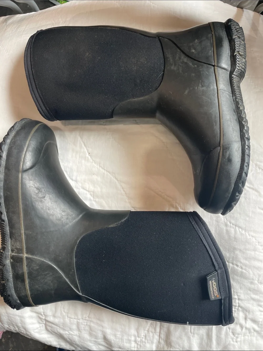Bogs Youth Black Winter Boots. Good Condition. Size 2.